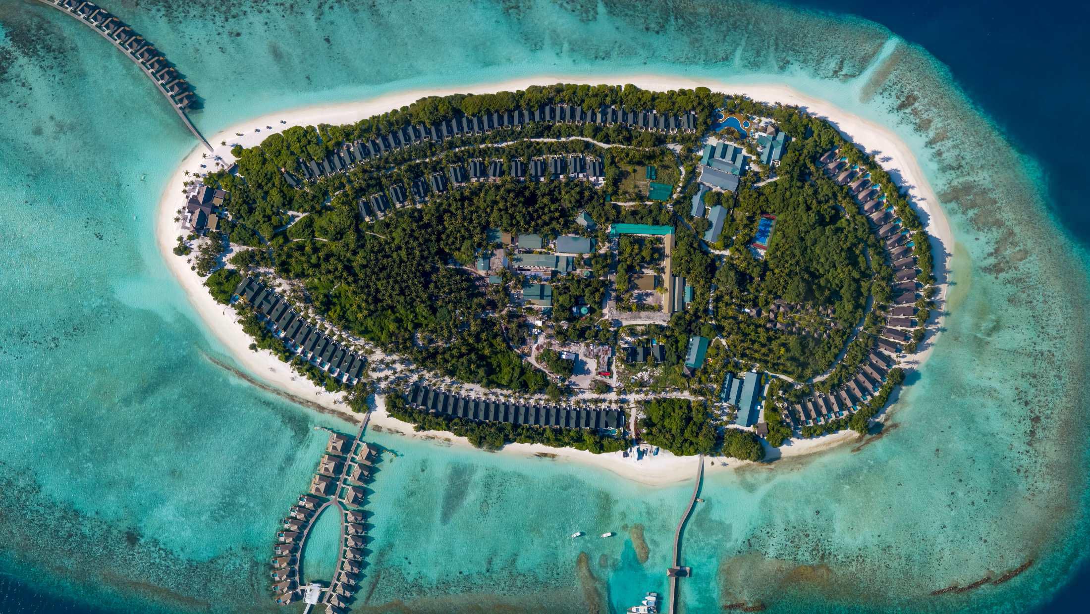 Furaveri Island Resort & Spa (Raa atoll). 